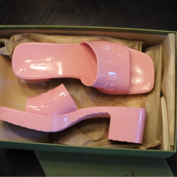 Pink Gucci Jelly Slides - Picture 3 of 4